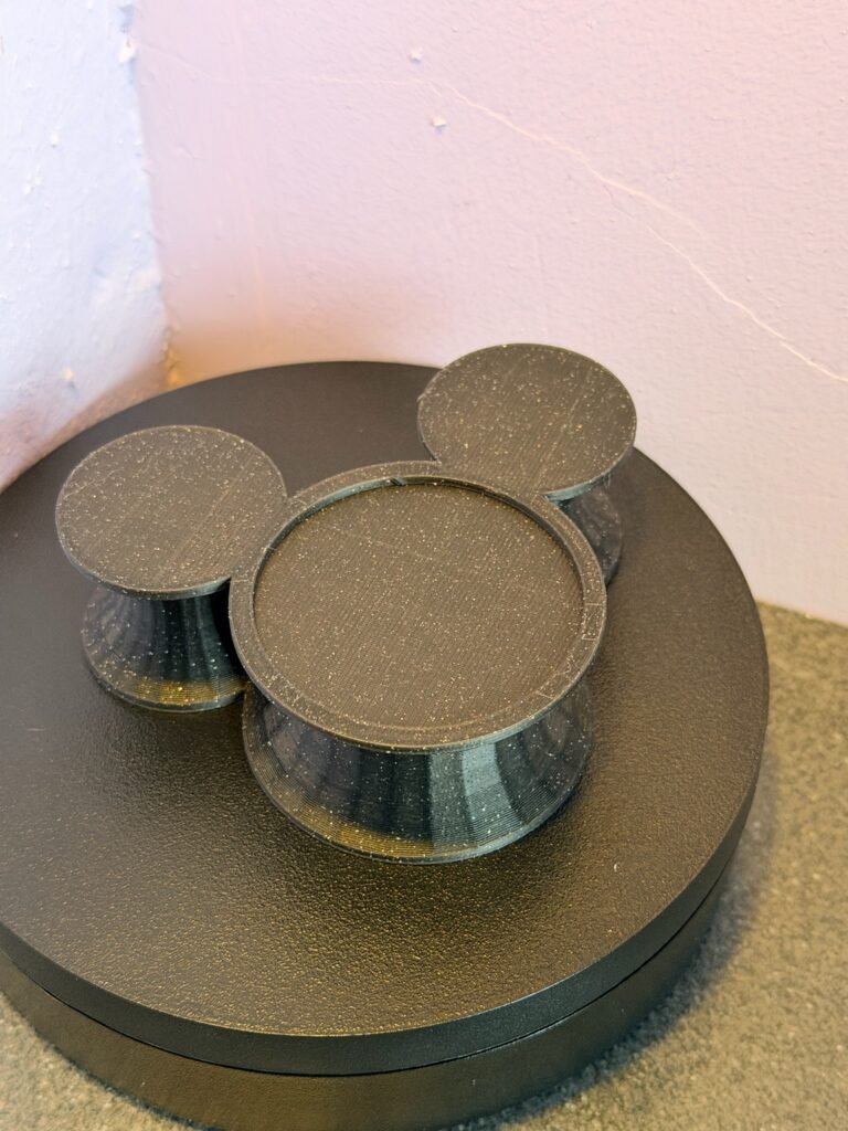 classic mouse ear holder – 3d printed wall display for headbands & collectors
