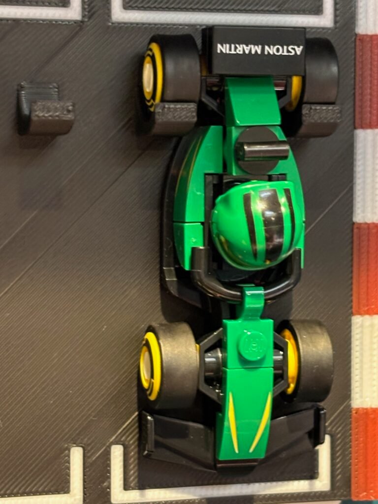 LEGO F1 Display Track | 12-Car Mini Speed Champions Wall Mount