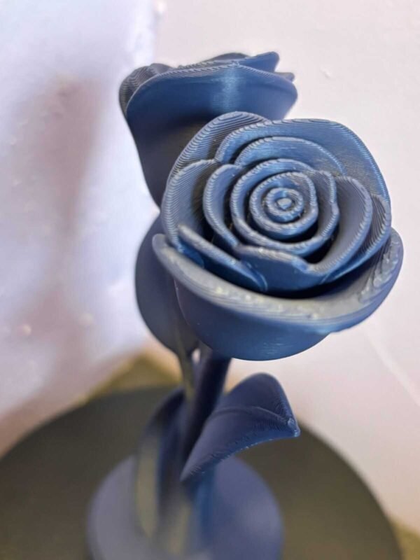 01e7f4f002d13d2899768eaffee0718090fdbbde70 Close up of 3D printed rose petals detail