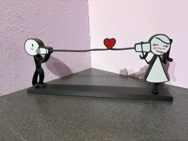 valentine’s couple cup & string phone sculpture – romantic love display